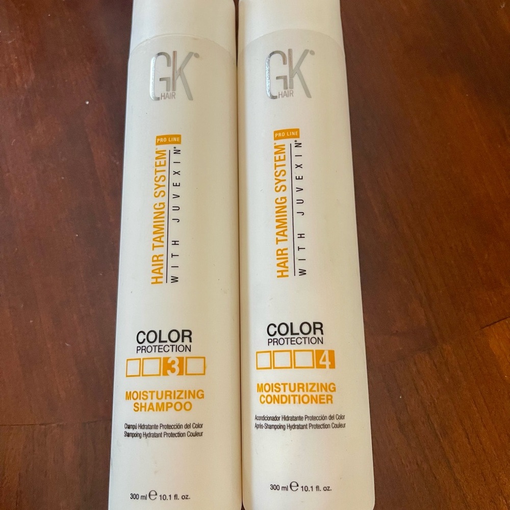 GK Hair Taming System Moisturizing Shampoo - White